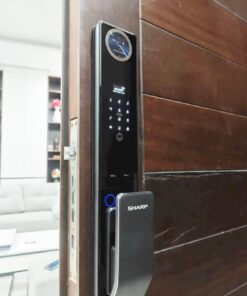 SHARP S7FV CNC Smart Lock Installed on a Wooden Door